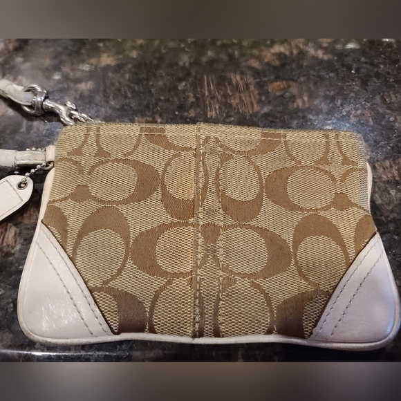 Coach Signature Small Wristlet Purse - Picture 8 of 8